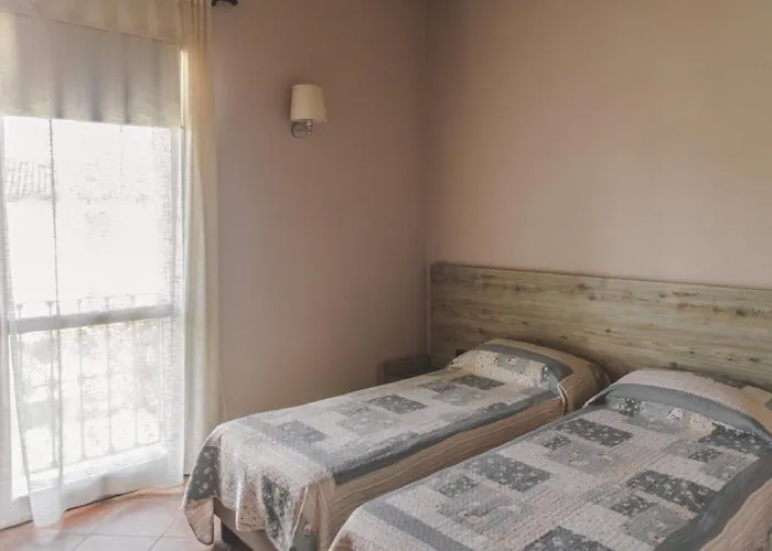 Bassanine مزرعة للإقامة Monticelli dʼOngina